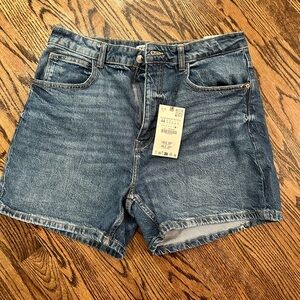 Zara Mom Short size 12